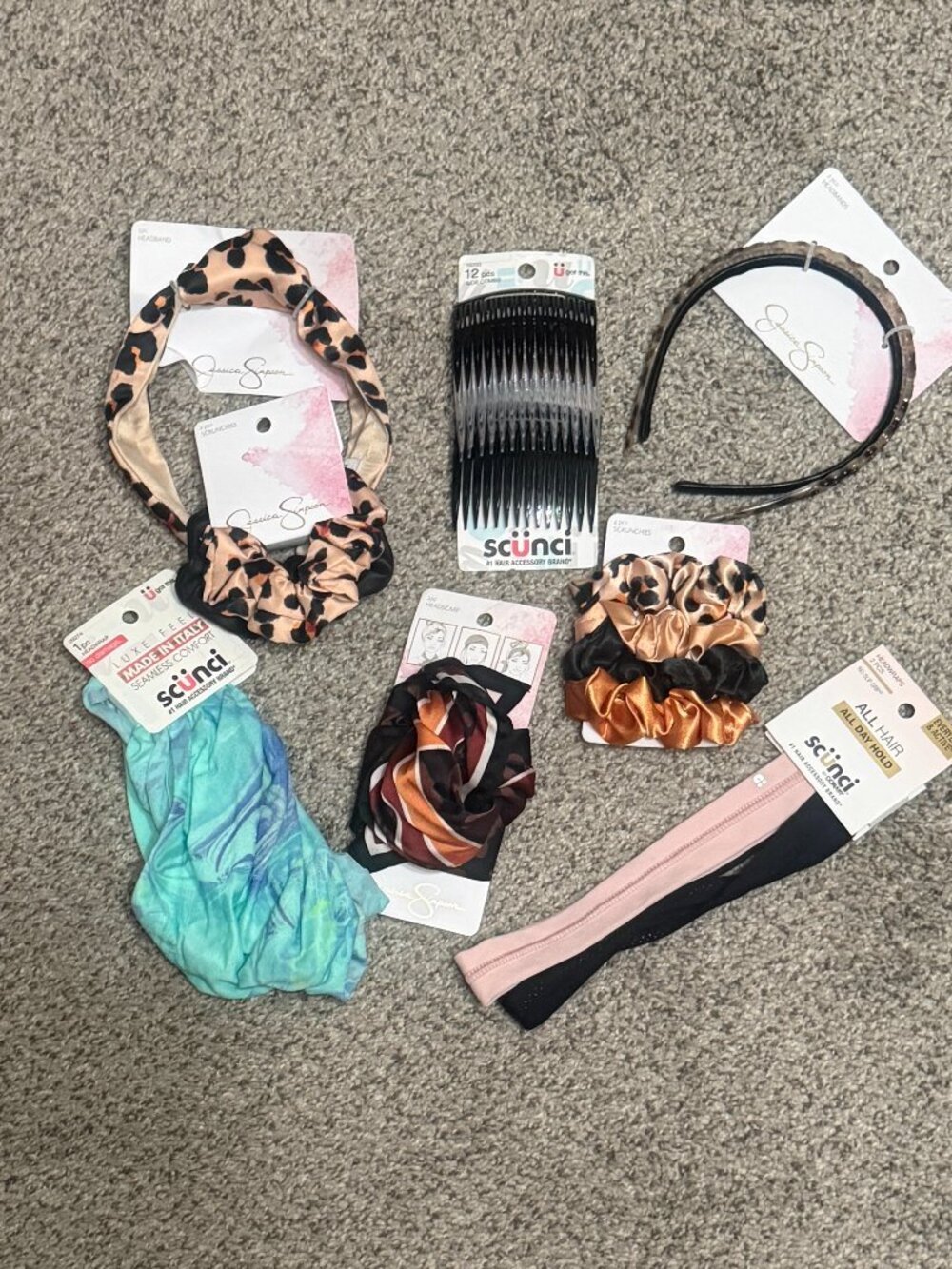 NEW! Lot of 25 Pieces of Hair Accessories Scunci & Jessica Simpson (My #10)